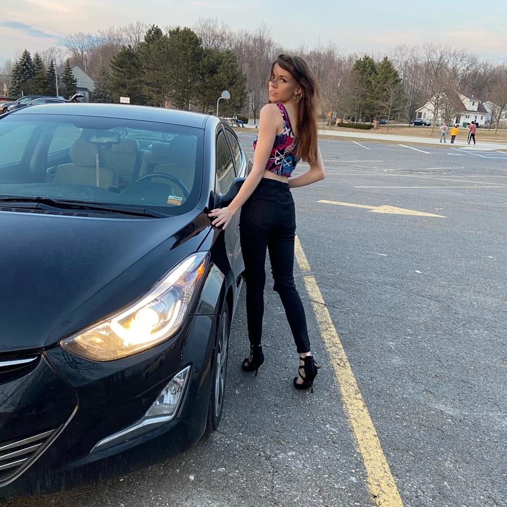 Meet your Posher, Hailey